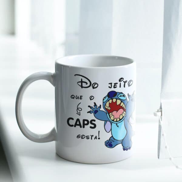 ESTAMPA STITCH CAPS CANECA